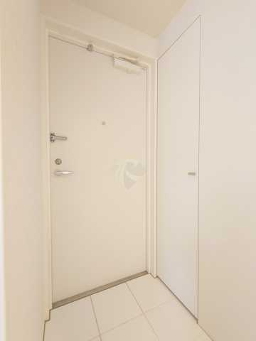 玄関　アレーロ高円寺