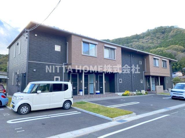 建物外観　インターネット無料◎エコジョーズ採用で３口コンロ付き◇