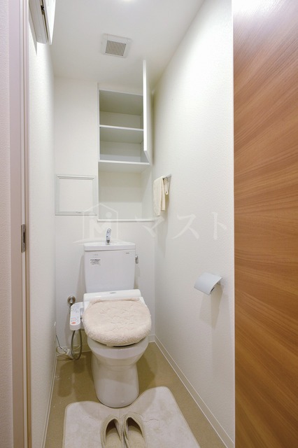 トイレ　ウォシュレット付