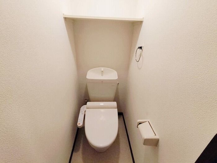 トイレ　■温水洗浄便座