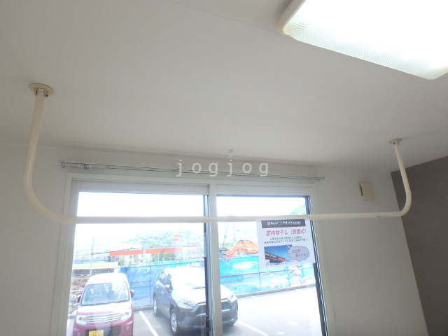 その他設備　室内物干し