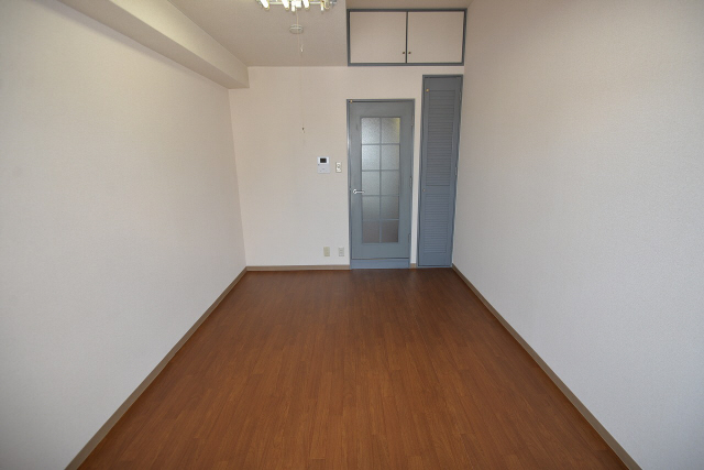 居室・リビング　写真は同マンションの別のお部屋のものです