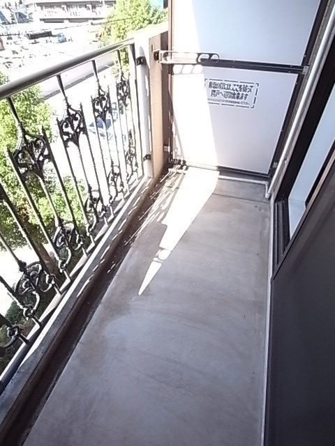 バルコニー　広々としたバルコニーです