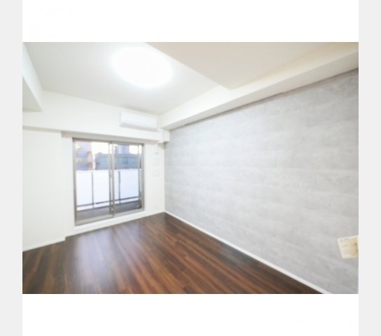 居室・リビング　※別部屋の参考写真です。