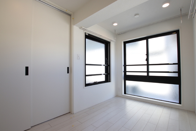 その他部屋・スペース　☆角部屋の寝室にもエアコン設置済み☆