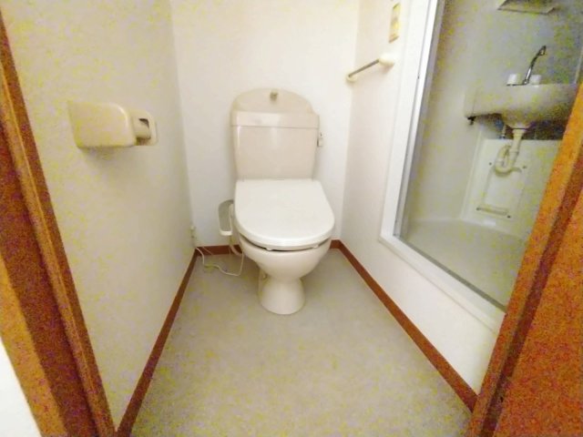 トイレ　温水洗浄便座設置