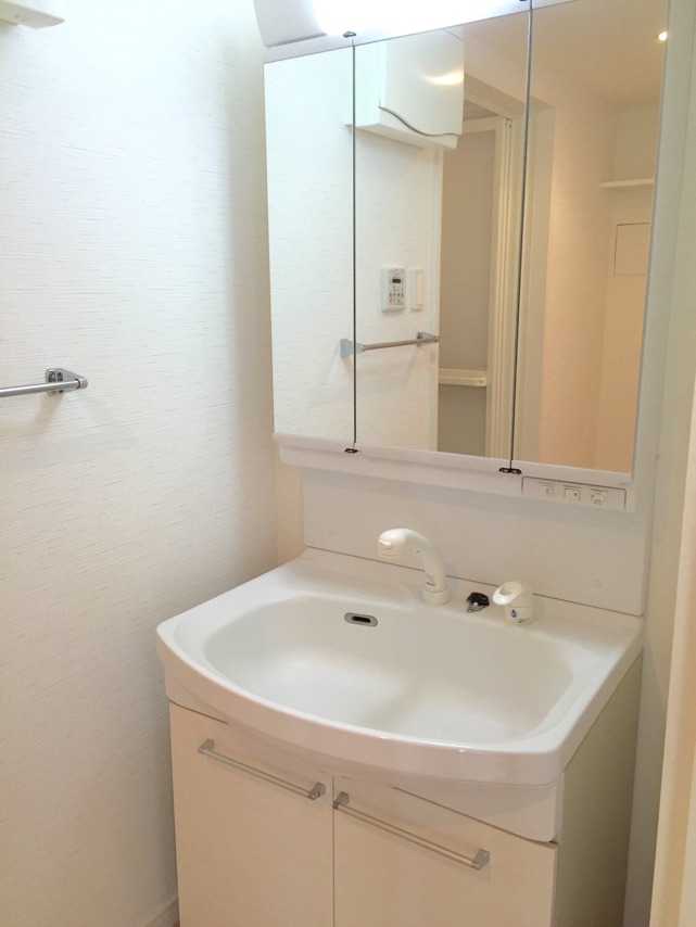 洗面設備　別号室の為、参考画像です。