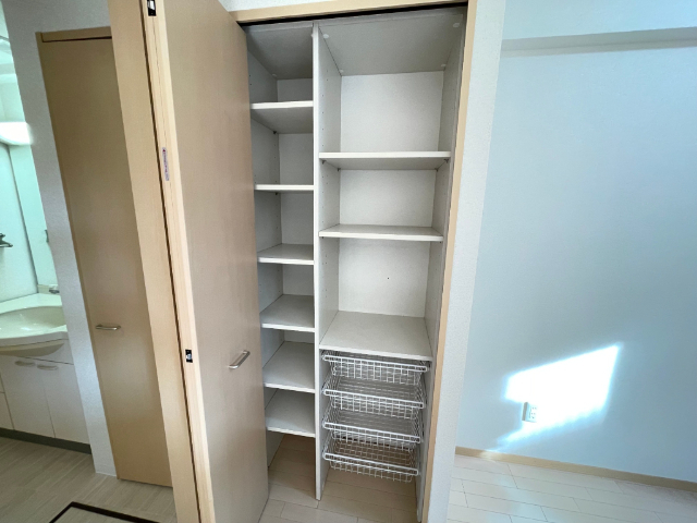 その他　キッチンの収納です
