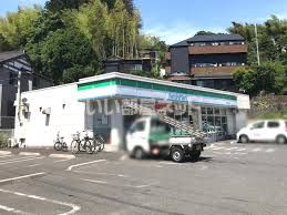 コンビニ　ファミリーマート 町田能ケ谷町店（コンビニ）まで647m