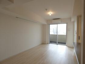 居室・リビング　内観1