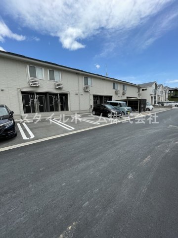 駐車場　車をお持ちの方に嬉しい駐車場付きの物件です