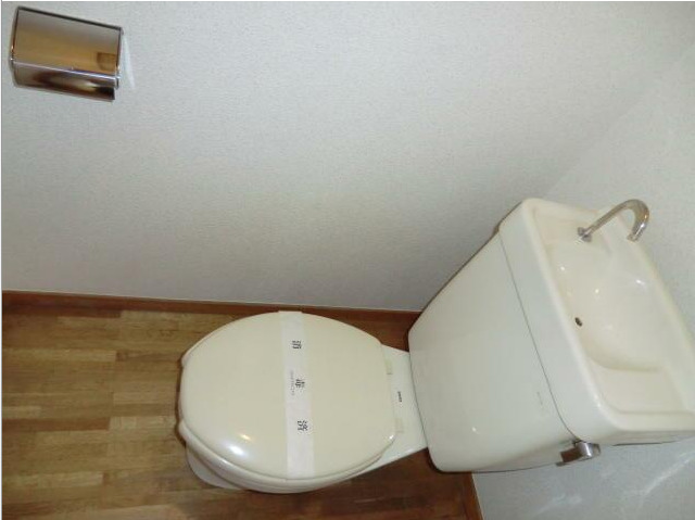 トイレ　アベリアクレストビー