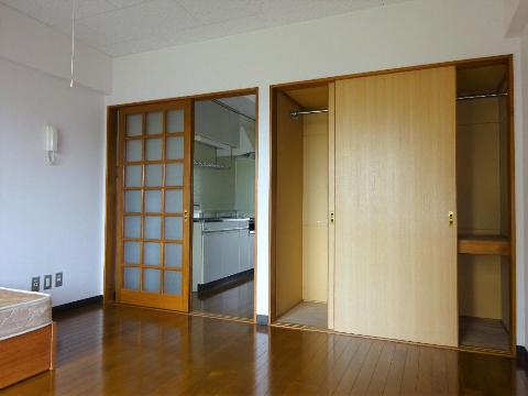 コーポエルの居間写真