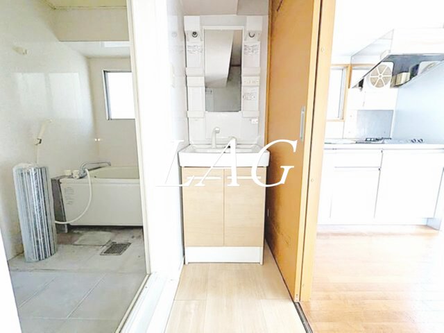 洗面設備　洗面台です。