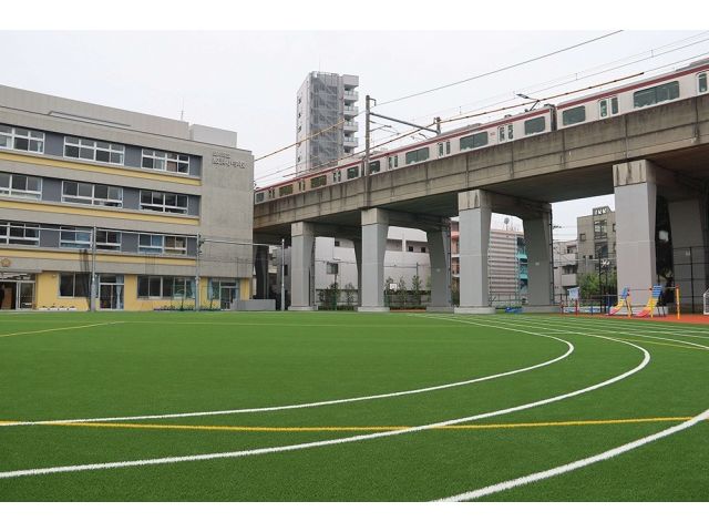 小学校　品川区立鮫浜小学校（小学校）まで203m