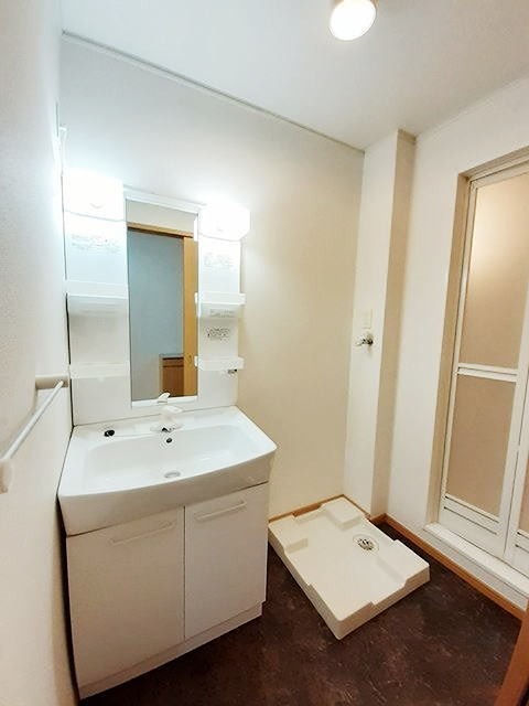 洗面設備　独立洗面台です。