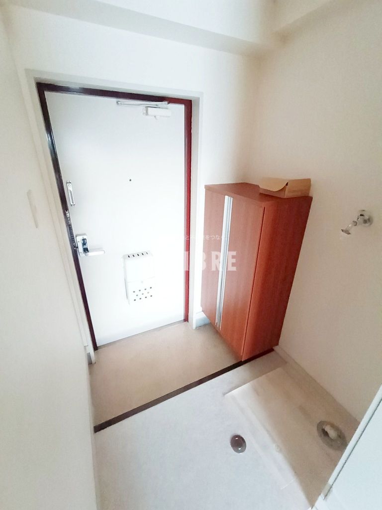 玄関　バルコニー