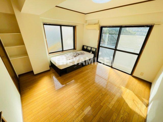 居室・リビング　※ベッドはつきません