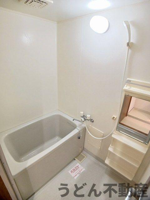 バス・シャワールーム　うどん県のお部屋探しはうどん不動産へ うどんちゃんとLINE