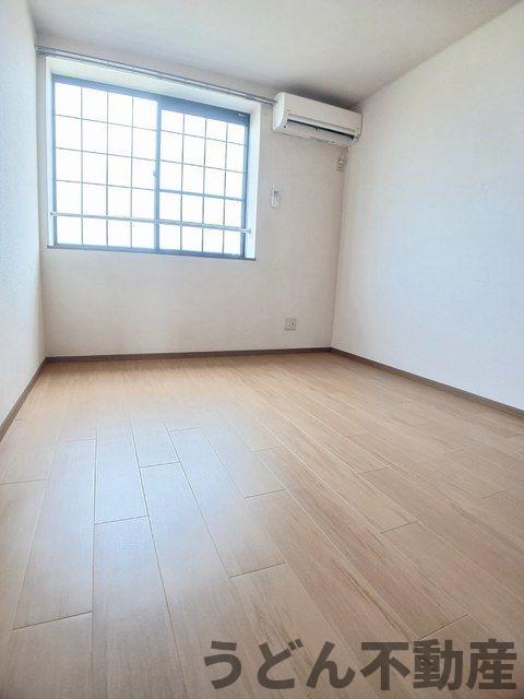 その他　うどん県のお部屋探しはうどん不動産へ うどんちゃんとLINE