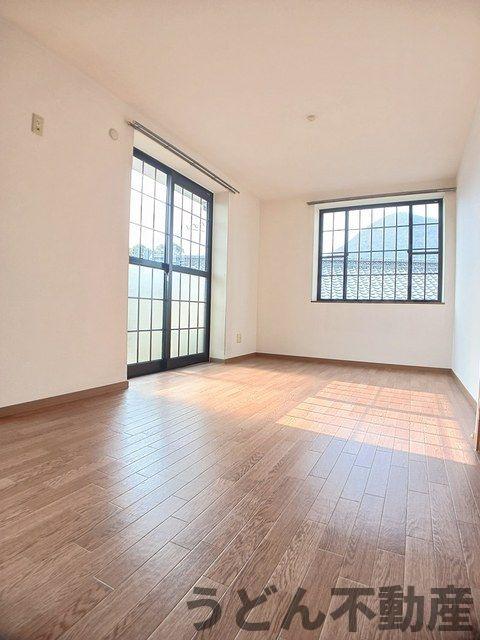 居室・リビング　うどん県のお部屋探しはうどん不動産へ うどんちゃんとLINE