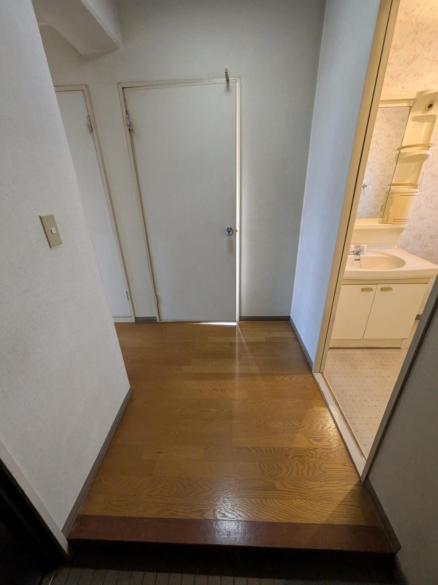 プチメゾンKの玄関写真