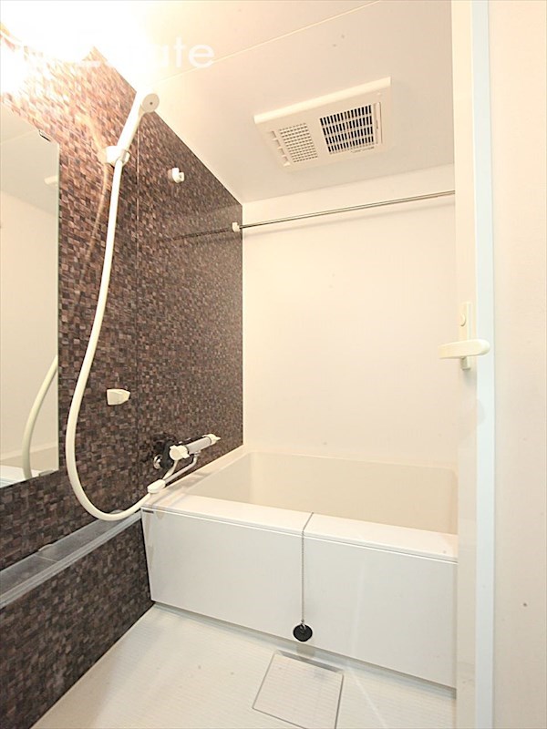 バス・シャワールーム　バスルーム