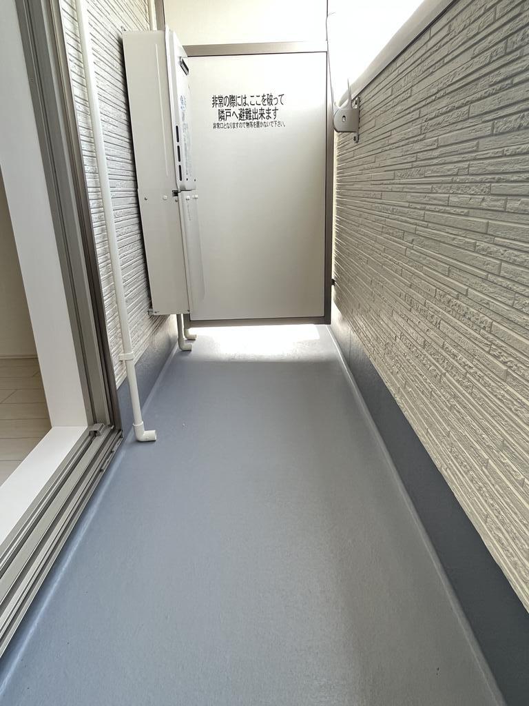 バルコニー　※同タイプ同モデルの写真を使用
