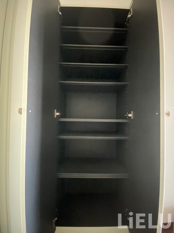 玄関　同シリーズ物件のモデルルームになります※現況優先