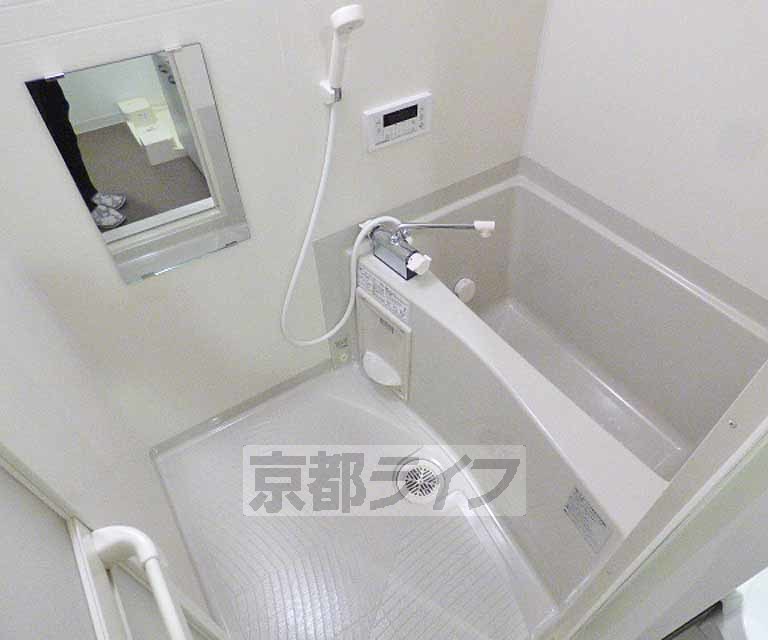 バス・シャワールーム　お風呂です。