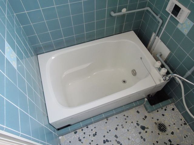 バス・シャワールーム　★追い炊きバス★