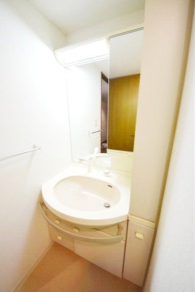 洗面設備　お部屋探しは株式会社　タウンハウジング　までお気軽にお問合…