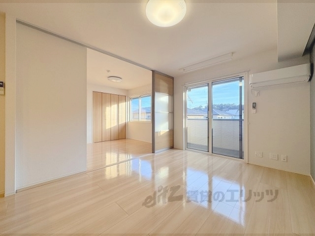 居室・リビング　リビング