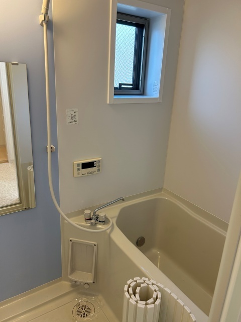 バス・シャワールーム　追い焚き機能付き