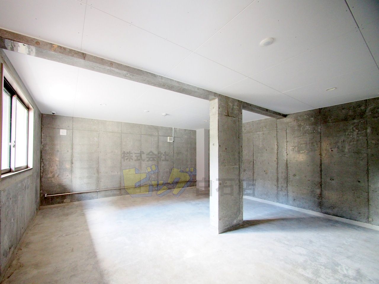 その他共有部分　屋内駐輪場完備しています♪