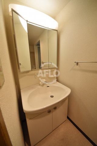 洗面設備　エスリード堂島　洗面所