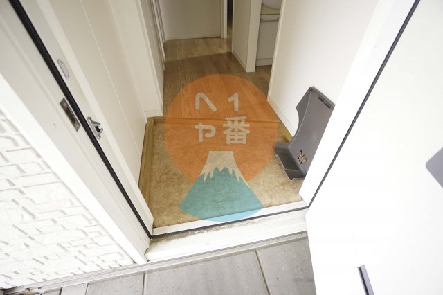 玄関　玄関　※参考写真です