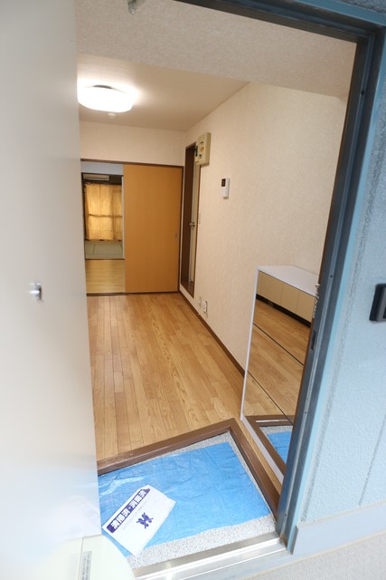 玄関　※他号室写真