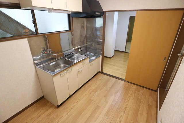 居室・リビング　※他号室写真