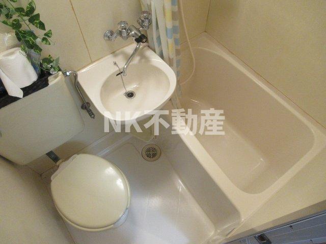 バス・シャワールーム　お風呂です