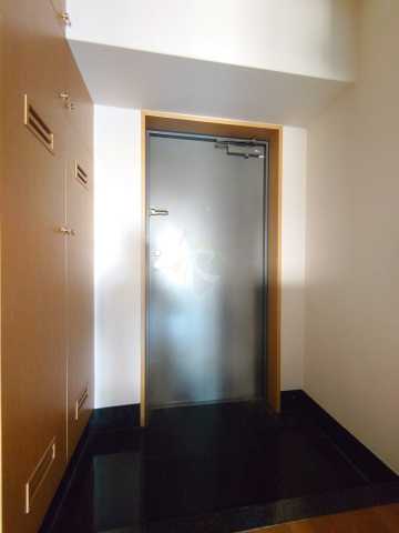 玄関　ルーブル高円寺弐番館