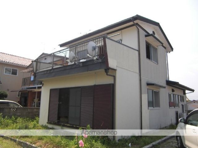 一戸建ての外観写真
