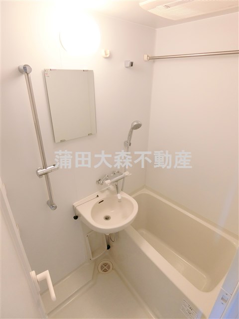 バス・シャワールーム　浴室乾燥機付きお風呂　バスルーム