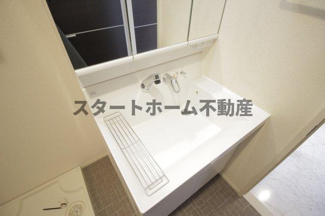 洗面設備　忙しい朝には欠かせない洗面所です