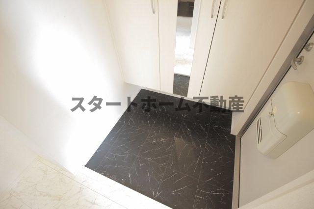 玄関　落ち着いた玄関です