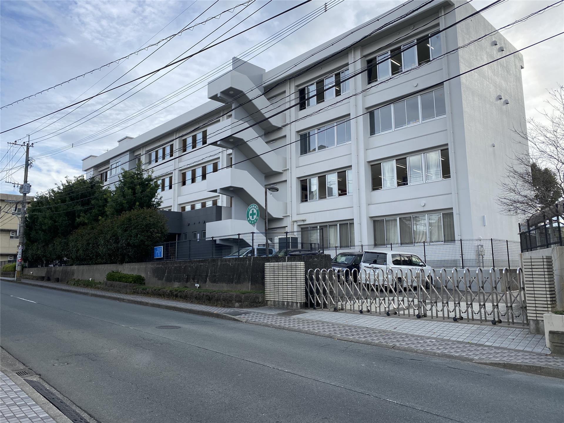 中学校　帯山中学校（中学校）まで800m