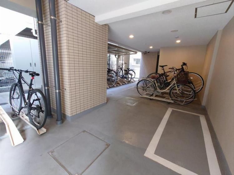 駐車場　駐輪場です