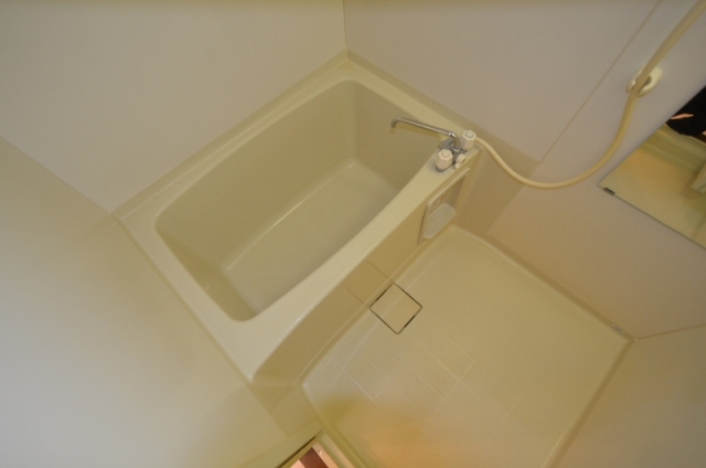 バス・シャワールーム　バストイレセパレートタイプでオススメ♪