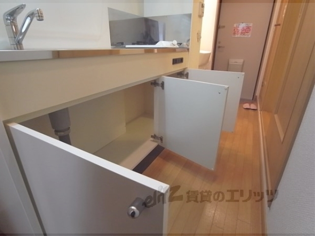 キッチン　キッチン下部収納