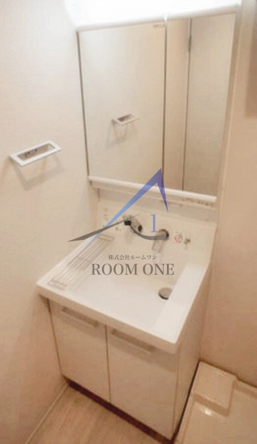 洗面設備　独立洗面台です。